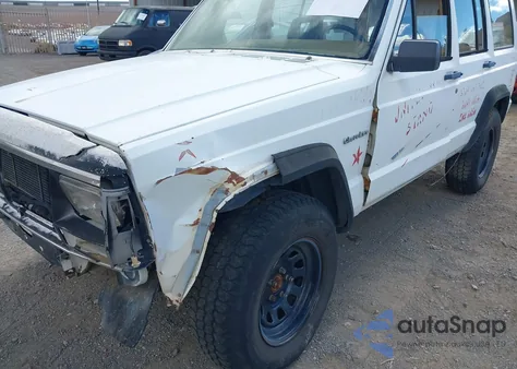 1987 Jeep Cherokee z USA, uszkodzony, nr VIN 1JCML7810HT027657